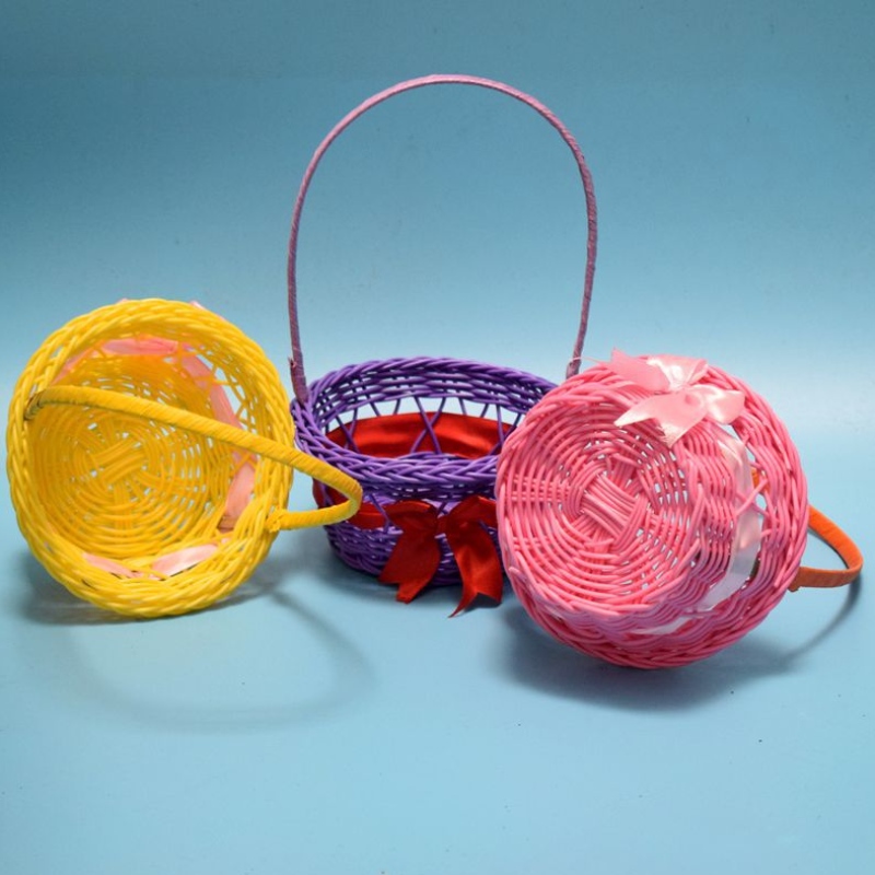 Dekoracyjny koszyk z uchwytem