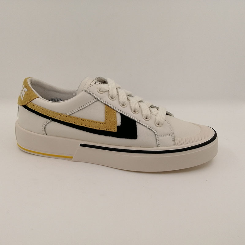 Obuwie na co dzień / Sneaker
