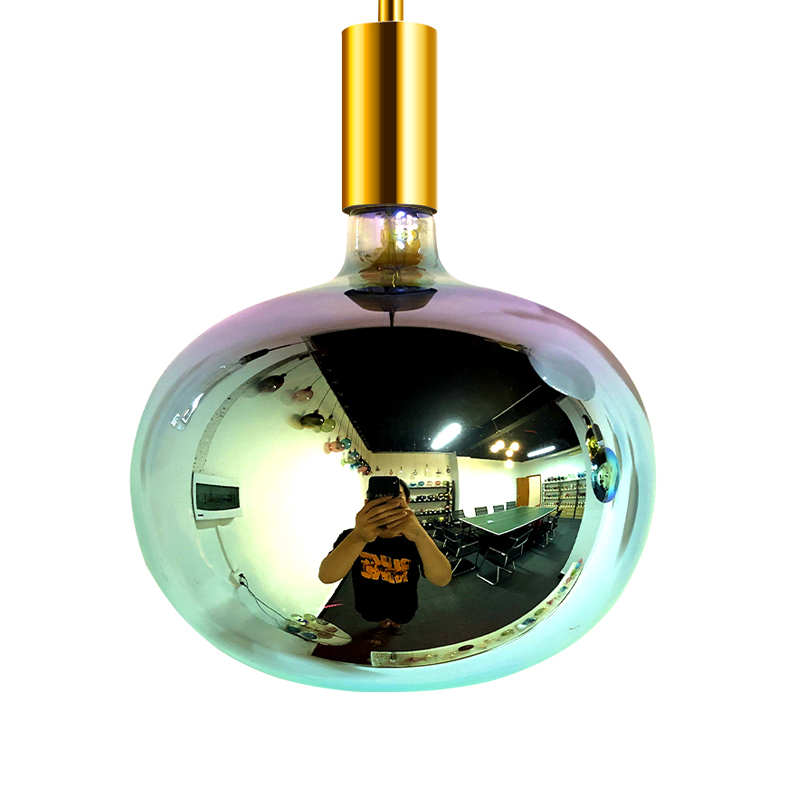 G200 4W Siedem kolorowych dekoracji wykonanych wewnątrz lub na zewnątrz spiralnych żarówek światła