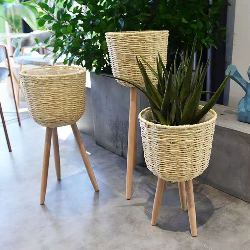 Zestaw 3 stojaków na doniczki