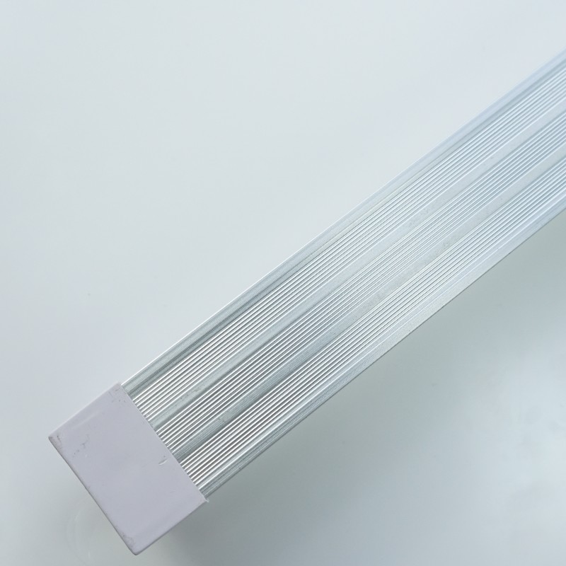 Zintegrowane lampy LED w kształcie V