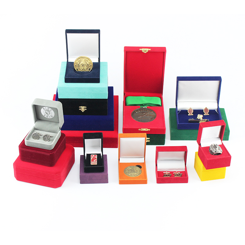 Skrzynka jubilerska metalowa Skrzynka Medal Skrzynka Prezentowa