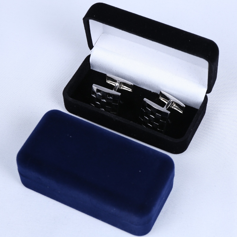 Artykuł D-68S Okrągłe aksamitne pudełko na spinki do mankietów, spinka do krawata, znaczek itp. Mm. 75 * 38 * 28, waga około 30g