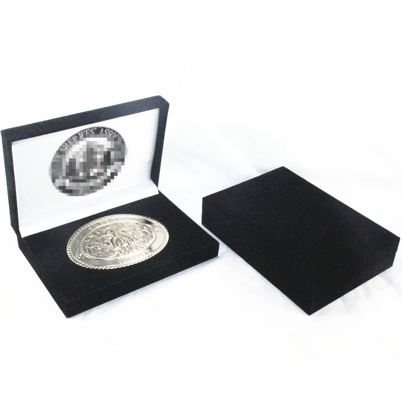 Element V-15H prostokątne pudełko flanelowe na różne monety 130 * 80 mm, odznaki, medale, spinki do mankietów itp. Mm. 158 * 112 * 36, waga około 170g