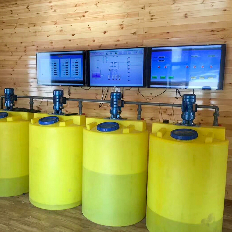 Na jakie problemy należy zwrócić uwagę przy wykorzystaniu urządzeń do integracji wody i nawozów?