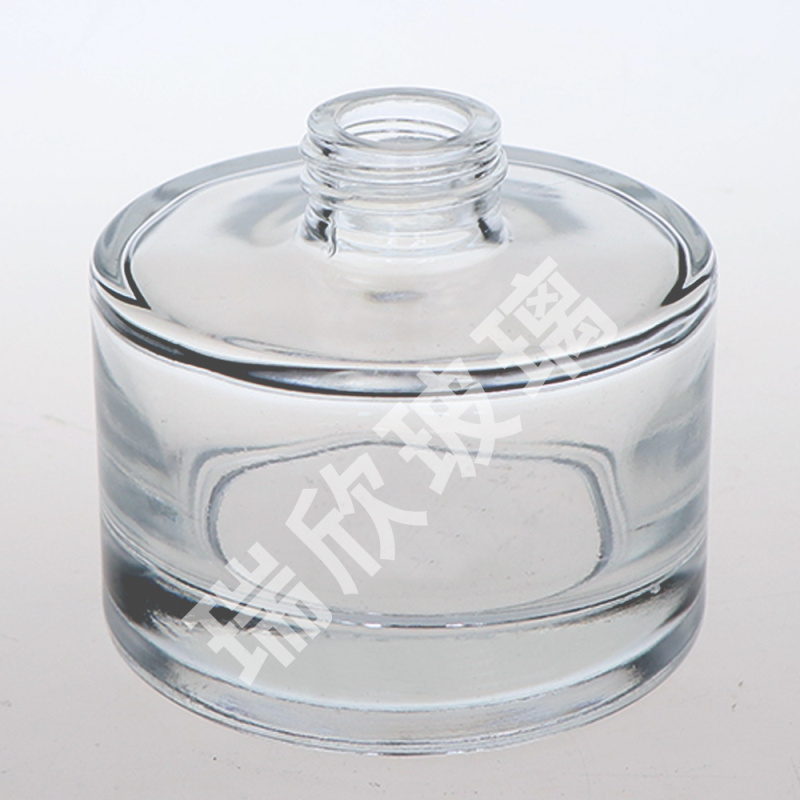 Okrągły szklany dyfuzor do butelek o pojemności 100 ml z rolką