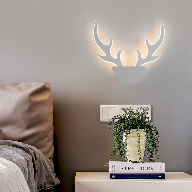 Kinkiet LED Zhongshan Art Deer Design z inteligentnym sterowaniem do sypialni
