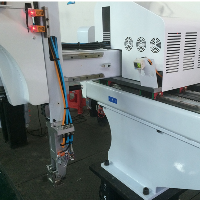 Automatyczny manipulator CNC/wtryskiwacz AC robot/trzyosiowy manipulator