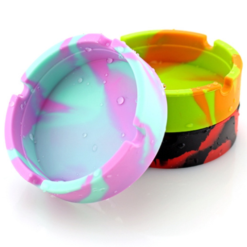 Okrągła popielniczka w kamuflażu