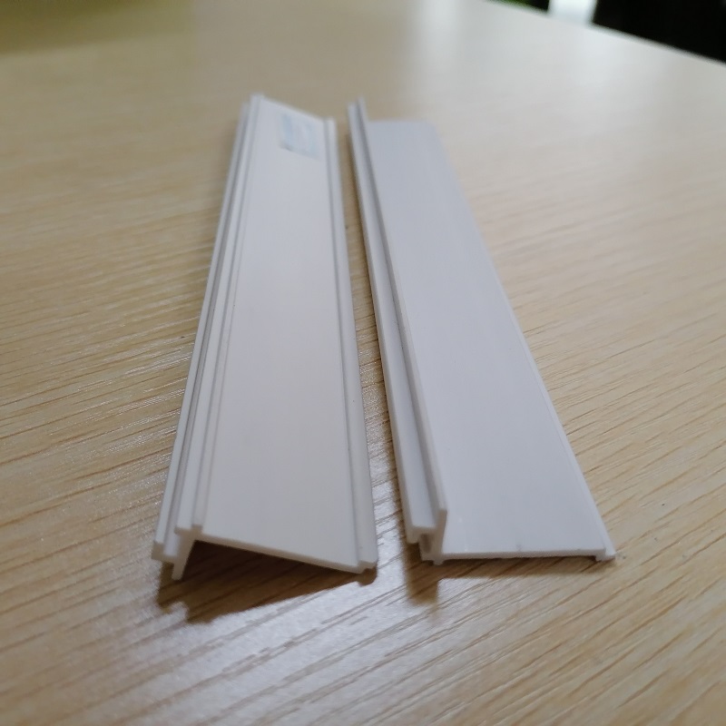 Producent z Chin dla profilu kanału PCV L Listwa PCV Profil w kształcie litery L PCV do dekoracji budynków