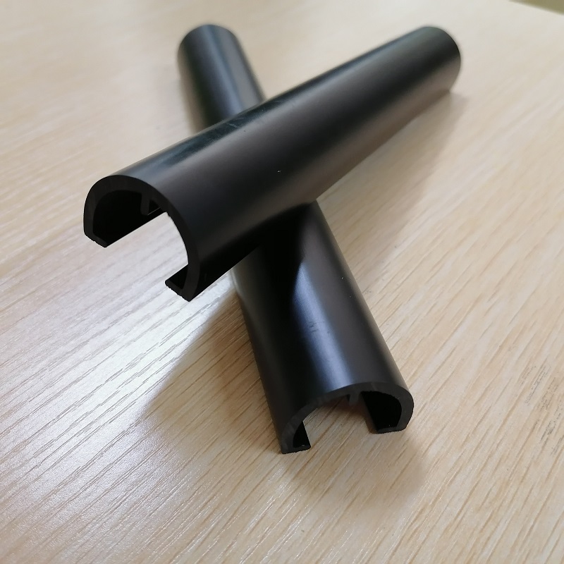 Niestandardowy ognioodporny profil PVC z profilu C do ochrony listwy ozdobnej od dostawcy z Chin