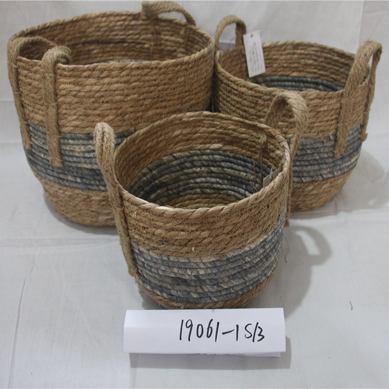 Klasyczny projekt Własny kolor Mały Plastik Rattan Basket Storage