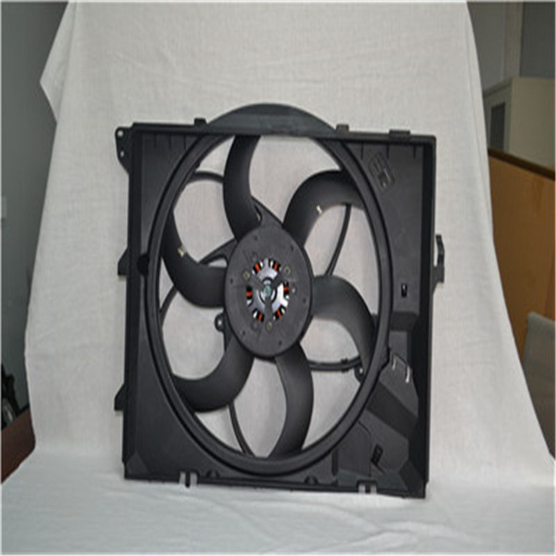 Auto silnik elektryczny wentylator chłodzący 17117590699 17427523259 dla BMW E90