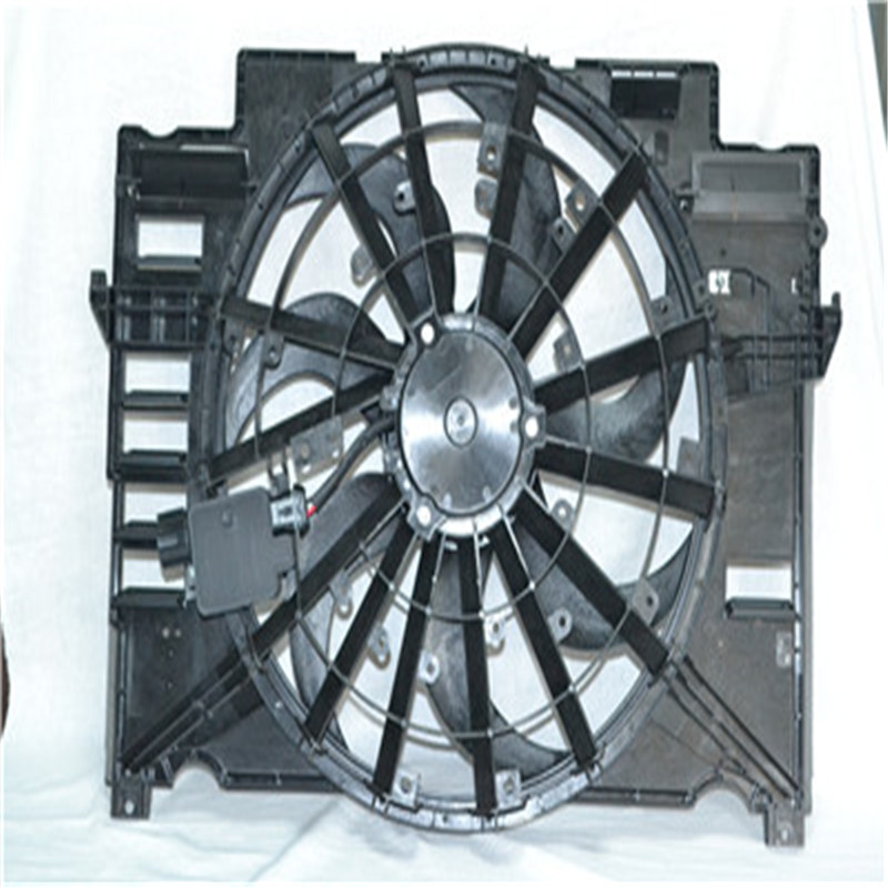 Automatyczna część silnika T2H20465 Automatyczna część silnika Radiatra chłodzącego wentylator z modułem sterowania Jaguarem E-PACE/F-PACE(2.0T)