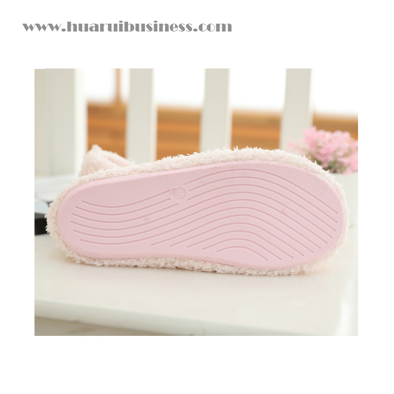 pantofelek mikrofibrowy, pantofl, pontoufle, haftowany aplikatem