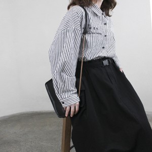 luźno dopasowany projekt Minimalist Stylistyczny Casual Solid Striped Zaznaczony za duży rozmiar 17825 Pionowa paskowana Koszula