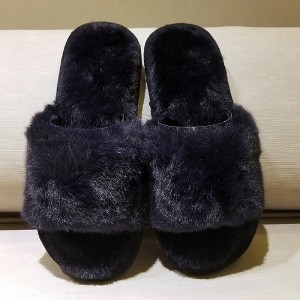 Tassel Sweter Slippers