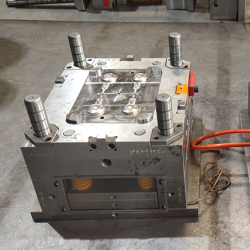 Popyt przewyższa podaż na rynku precyzyjnej formy?