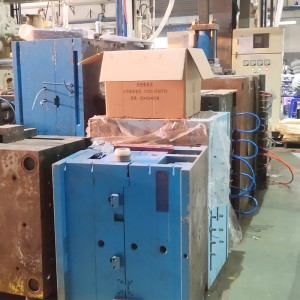 Profesjonalni producenci niestandardowych przemysłowych części z tworzyw sztucznych Formy wtryskowe