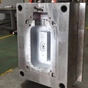 Produkcja na zamówienie Obróbka CNC wtryskowa z rozdmuchem Silikonowe formy odlewnicze Części formy do pojazdów Stalowe formy