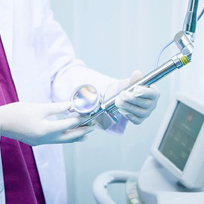 Badanie wskazuje, że większość osób z łagodnym CoviD-19 doświadcza utraty smaku i zapachu