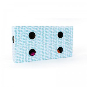 Duże prostokątne pudełko do gry