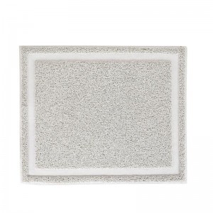 Duża ściółka kota