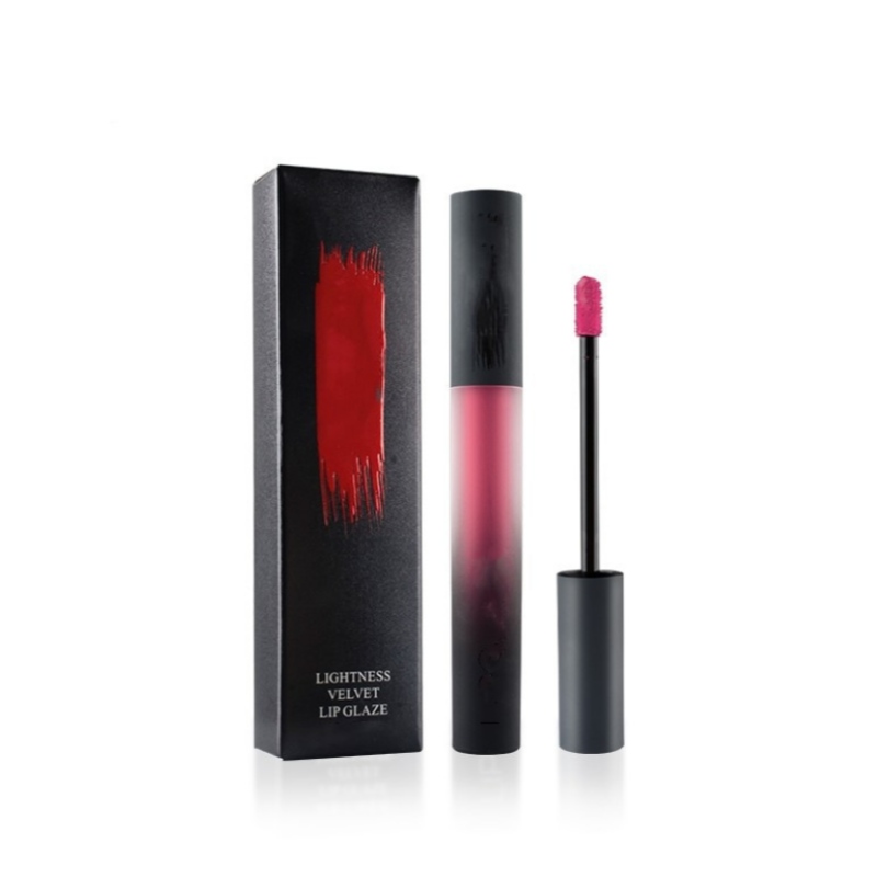 Nowy Supermatte Lipgloss.
