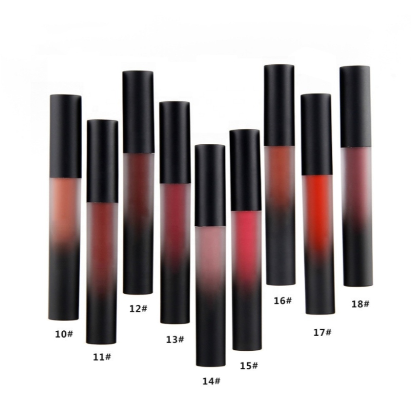 Nowy Supermatte Lipgloss.