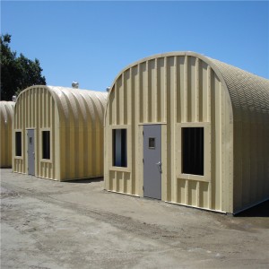 Koszary obozów wojskowych.