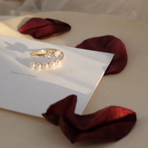 Pierścionek otwierający pereł