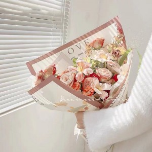 Tkanka papieru papierowy papierowy papier wielokolorowy papier 30gn35g pakowy papier brokatowy papier holograficzny folia papieru logo białanyellow papier Kraft papieru do pakowania wina papieruna prezenty świąteczne