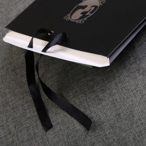 Koreańskie cienkie skórzane spodnie Opakowanie Pudełko Błyszczące spodnie Legginsy Rajstopy rajstopy Czarna Wstążka Pudełko opakowaniowe