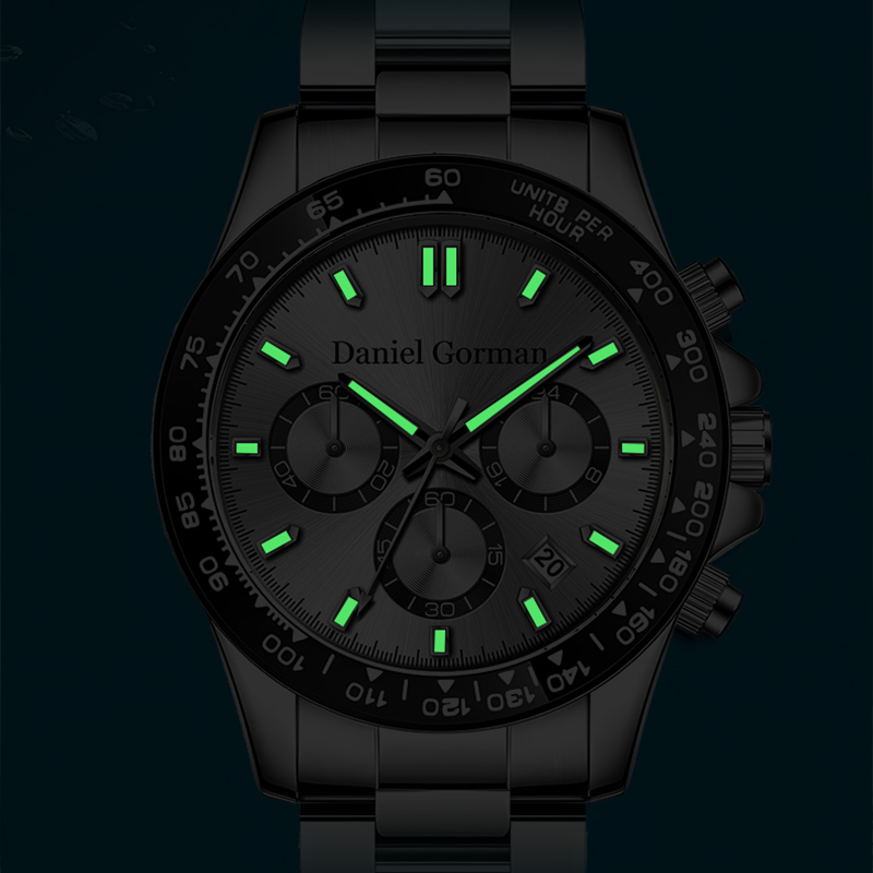 Apollo 11 astronauta Michael Collins\\\' cały złoty super zegarek sprzedany na aukcji za $765000