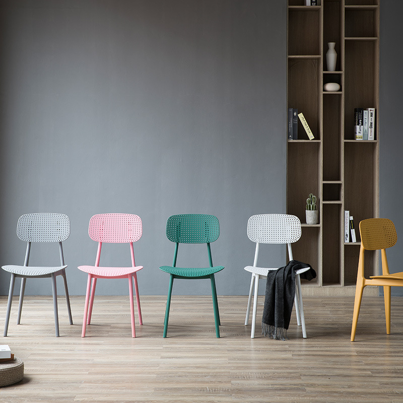 Fabryka Sprzedaj w niskiej cenie PP Plastic Chair Jadalnia Trwałe krzesła Nowoczesne meble domowe