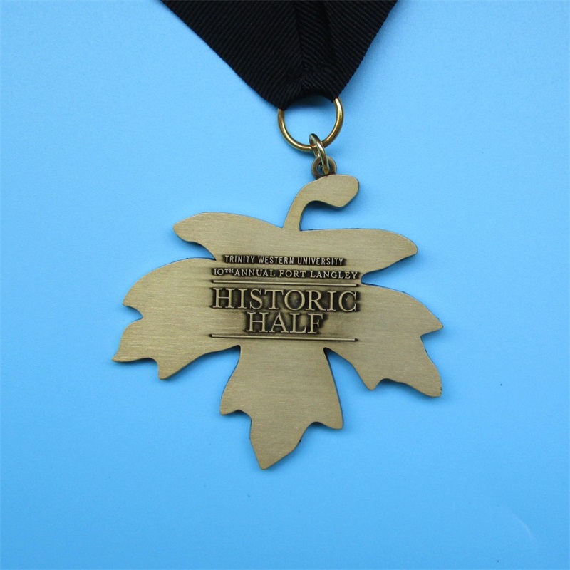 Projektowanie liści Profesjonalne cele medalu w Holiday Run Medale