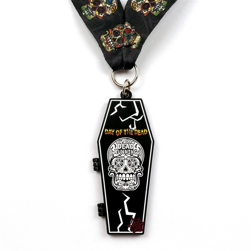 Metal Die Casting 7/8 Matte Black Metal Medal Halloween Clamshell Sports Medale