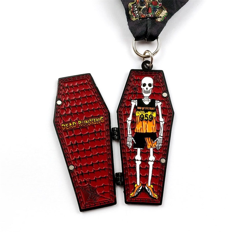 Metal Die Casting Mat Black Metal Medal Halloween Flip-Open Sports Medale