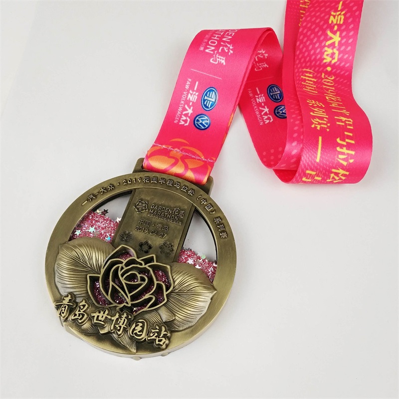 Wstrzykiwanie Glitter Star Liquid Quicksand Medals Prezent Niestandardowe medale szkliwa