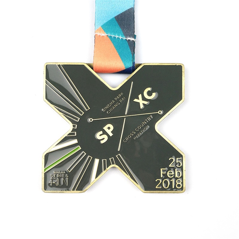 Złoty medals Naszyjnik Zimowe Igrzyska Olimpijskie 2022 Żelazny medal
