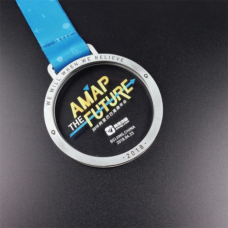 Dostosowane metalowe medale 3Dna imprezy sportowe ze wstążką Złotą Srebrny Brązowy Maraton Medal World Medal