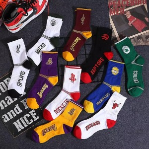 Skarpetki Men Trendy Basketball Team Custom Knit Socks Warm Fuzzy Socks
