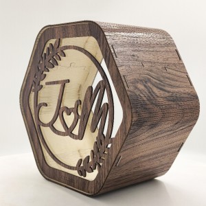 Drewniane pudełko logowania