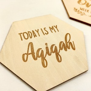 Drewniana karta milowa drewniana laser rzeźbiony wielokąta Pierwsza karta urodzinowa