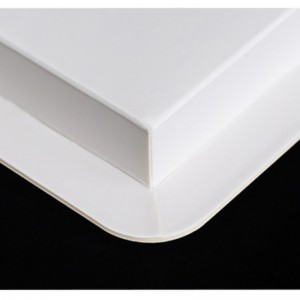 Kwadratowe przezroczyste pudełko na tort urodzinowy