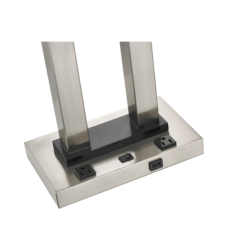 Podwójnanocna lampa stołowa w pokoju gościnnym