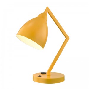 Lampka biurka z ustalonym metalowym ramieniem i głową z zintegrowanym ujściem zasilania ina/off Rocker Switch u podstawy dla pokoju gościnnego