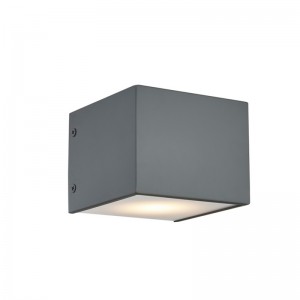 Hotelowa lampka ścienna z pomalowanym płaskim szarym wykończeniem i zintegrowaną diodą LED w hotelu typowy pokój gościnny