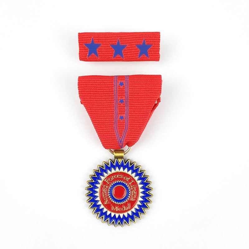 W Custom Medals Custom Lapel Pins wykonane wygodnie!