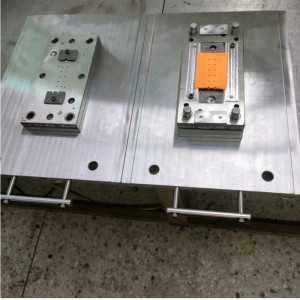 Forma sprzętowa ciągła. Pojedynczy uderzenie, kompozyt, rysunek, pleśń miedzi, konstrukcja i produkcja